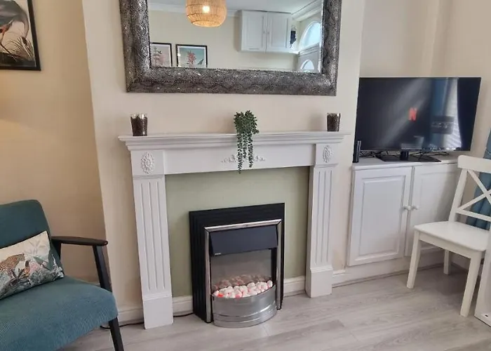 Toffees Townhouse A 2 Bed House In Liverpool 1 Mins Walk To Goodison Park