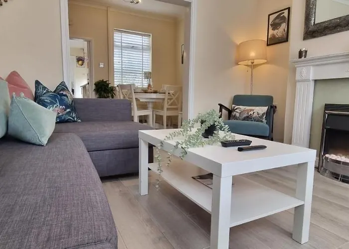 Toffees Townhouse A 2 Bed House In Liverpool 1 Mins Walk To Goodison Park